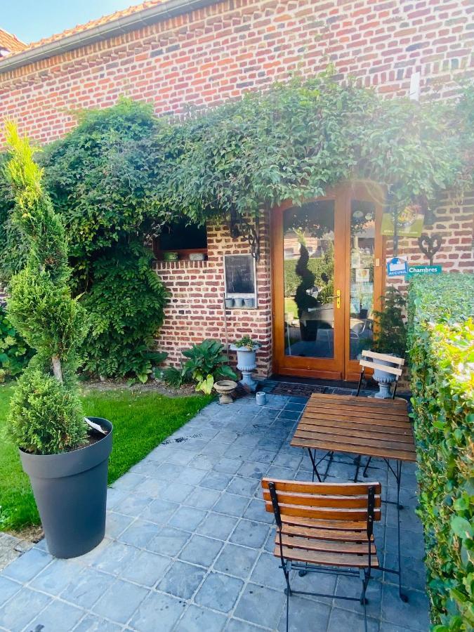 Bed and Breakfast Ferme De Montecouvez Crèvecoeur-sur-lʼEscaut Exterior foto