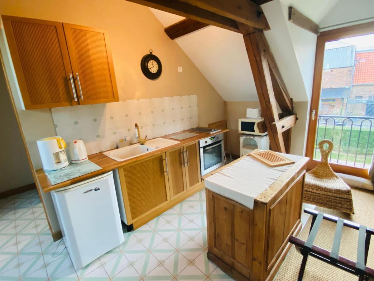 Bed and Breakfast Ferme De Montecouvez Crèvecoeur-sur-lʼEscaut Exterior foto