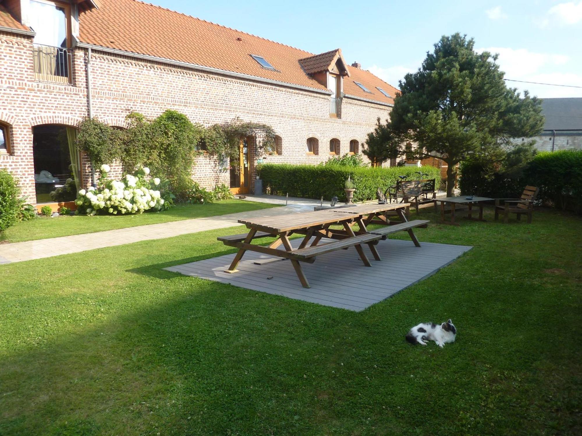 Bed and Breakfast Ferme De Montecouvez Crèvecoeur-sur-lʼEscaut Exterior foto